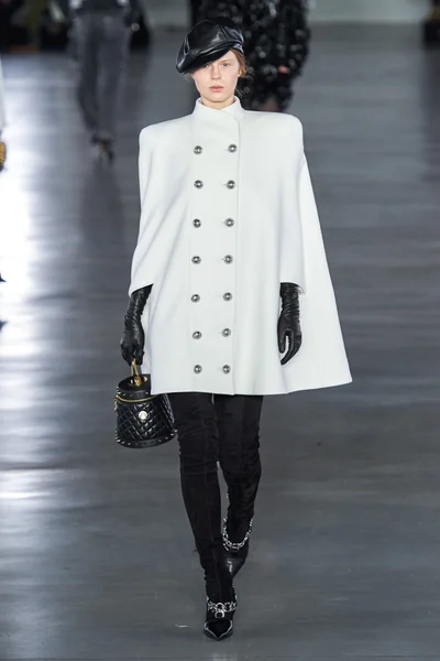 Look 24